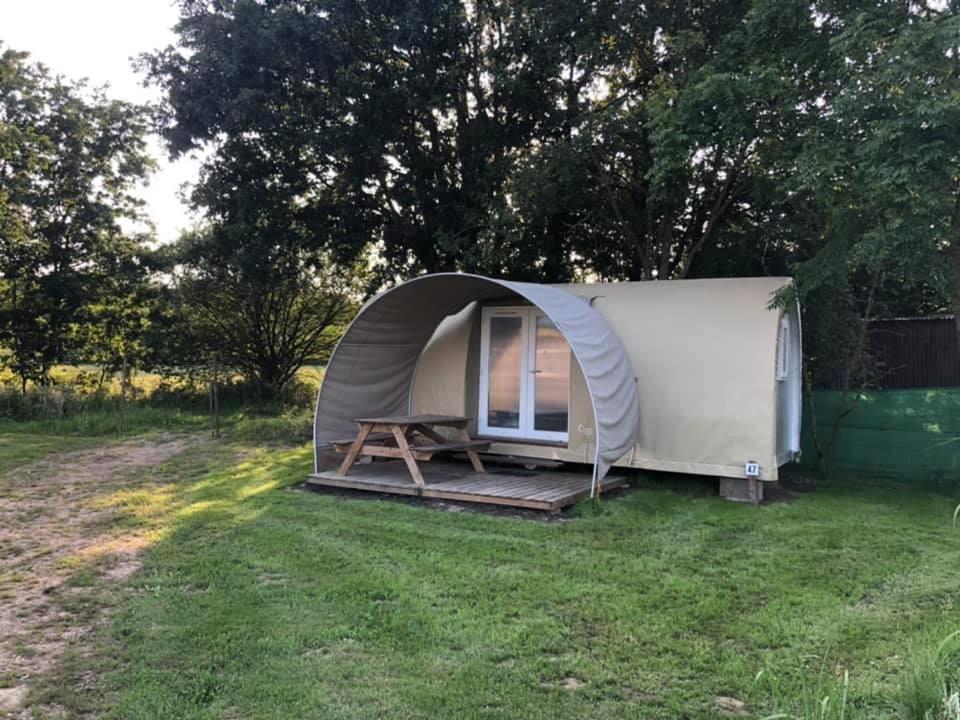 Camping Au Pre De L'Etang Sainte-Foy  Экстерьер фото